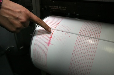 Затихват земетресенията в Македония, нов трус в Албания