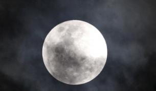 Китай ще има база на Луната до 2030 г.