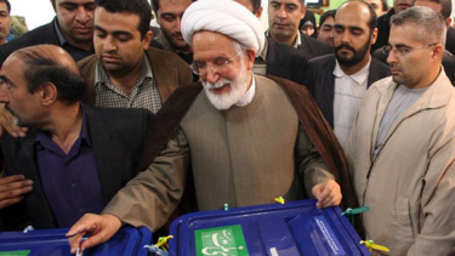 Кой печели изборите в Иран?