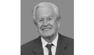 Почина проф. Александър Дойчинов