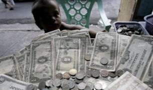 Частните инвеститори се оттеглят от много проекти в бедните държави заради проблемите в големите финансови центрове