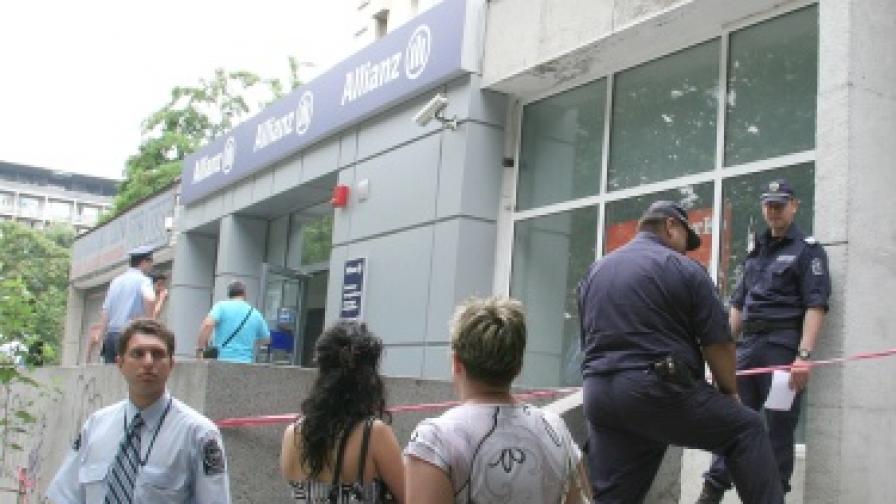 Откраднаха 100 хил. лв. от банка в Пловдив