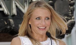 Актрисата посвети тази своя победа на родителите си и им благодари за любовта, с която винаги са я обграждали