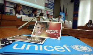 Само половината родители у нас изслушват децата си 