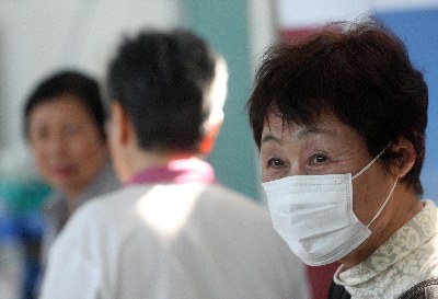 Още двама с новия грип 