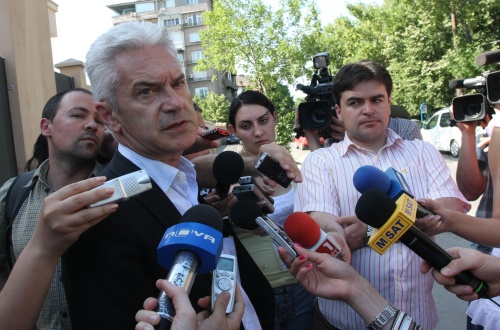 Искат оставката на Волен Сидеров