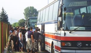 Европейските наблюдатели са видяли как автобуси пристигат от една област в друга и возят роми, за да гласуват "на друго място"