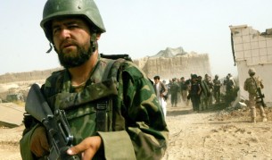 Афганистанската армия бори талибаните с исляма