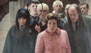 Джейми Уейлет (ограденият с кръгче) играе Винсънт Краб във филмите за Хари Потър