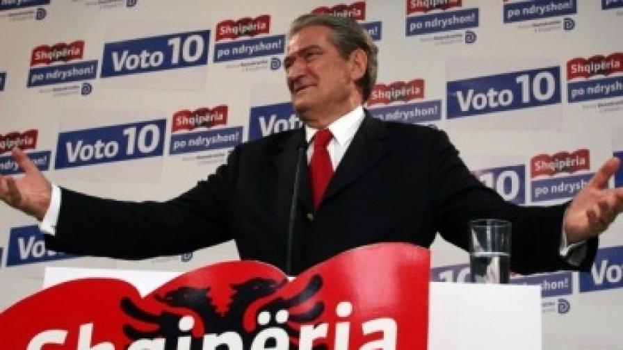 Дясно - лява коалиция в Албания