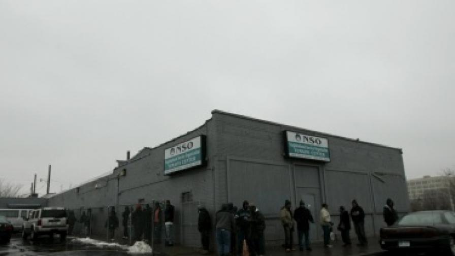 В тежките икономически времена все повече хора излизат на улиците