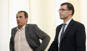 Министър на финансите Симеон Дянков и неговият бивш колега от кабинета "Станишев" - Пламен Орешарски обсъдиха днес пред журналисти състоянието на държавните финанси