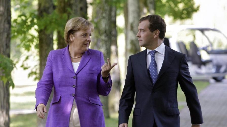 Медведев и Меркел: Ще работим по големи проекти