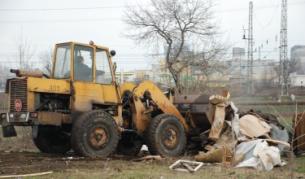 През февруари община Бургас премахна над 30 бараки, палатки и всякакви импровизирани заслони на роми, самонастанили се в околностите на к-с "Славейков"