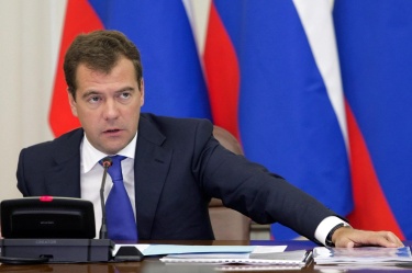 Медведев: Има признаци за възстановяване на икономиката