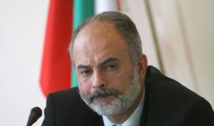 Министър Тотю Младенов