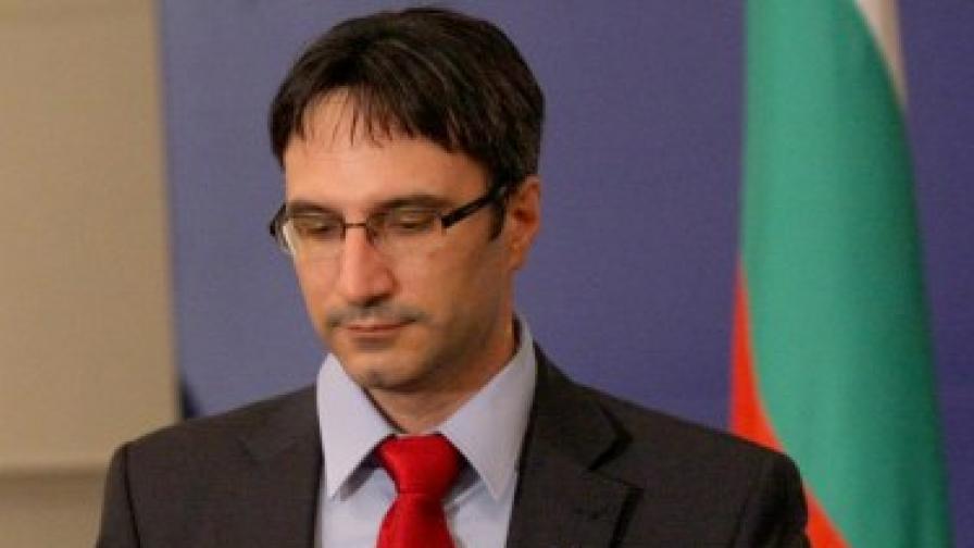 БСП видя конфликт на интереси при министър Т.Трайков
