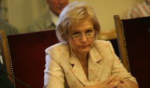 Менда Стоянова