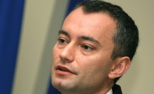 България преразглежда оръжейни сделки