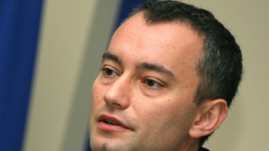 Николай Младенов