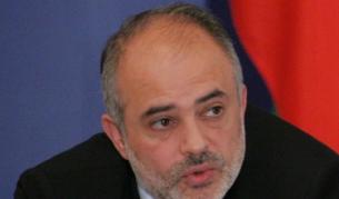 Тотю Младенов