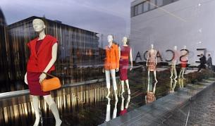 Манекени в централата на модната къща в Мюнхен