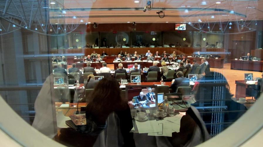 В ЕС се разбраха да вдигнат акциза върху цигарите