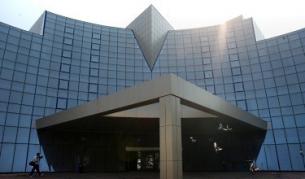 Местят НИМ във военния НДК?