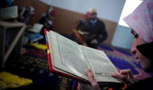 В училищата имам-хатип могат да учат и момичета