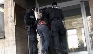 При мащабна операция "Наглите" в средата на декември 2009 г, бяха арестувани знакови фигури от престъпния контингент