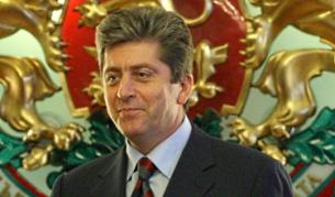 Първанов похвали кабинета