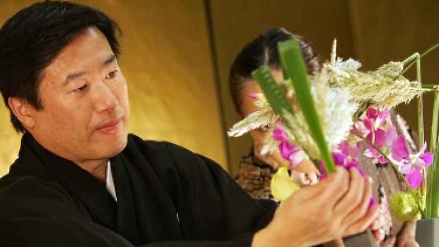 Киотака Кобаяши - един от известните инструктори по икебана в Япония