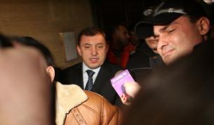 Ал. Петров в съда