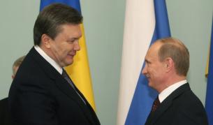 Веднага, след като беше избран, новият украински президент Янукович отиде в Москва (снимка от 5 март)
