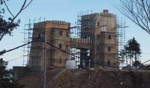 В средата на февруари парламентарната група на ГЕРБ организира обиколка на някои от направените в последните години заменки на гори по Черноморието. Оказва се, че те бледнеят пред заменките на земеделски земи в района