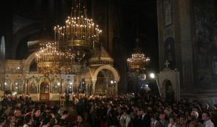 Нормативите за пожарната безопасност за храмовете не са по-различни от тези за останалите сгради за масово събиране на хора<br />