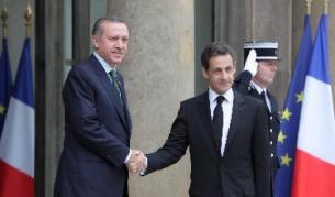 Френският президент Никола Саркози посреща турския премиер Ердоган