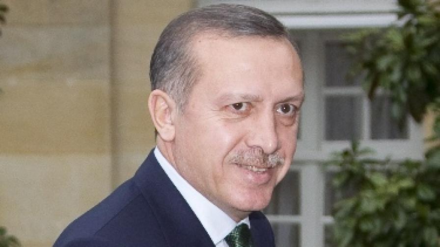 В офанзива по всички фронтове, Ердоган предизвиква учудване и безпокойство