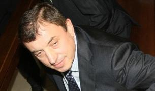Днес Алексей Петров дойде в съда без патерици