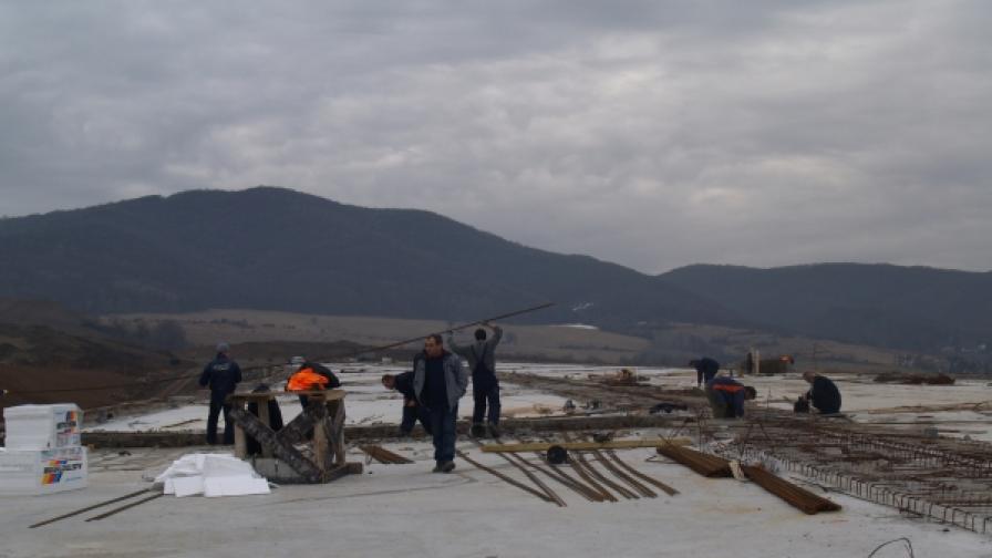 На строежа на автомагистрала "Люлин" (фотография от януари 2010 г.)