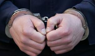 Задържаха учител, блудствал с малолетни 