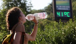Кандидат-студентите да пият по една студена вода
