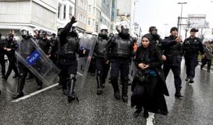 Полицията в Истанбул разгони последната голяма кюрдска демонстрация за 11-та годишнина от затварянето на лидера на терористите Йоджалан