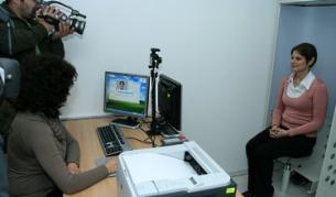 Искат мюсюлманките да се снимат забулени