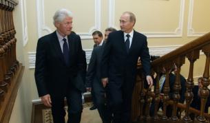 Владимир Путин се скара дори на  бившия президент Бил <br />
Клинтън: "Полицията ви се<br />
 е развилняла, арестува наред", каза той в <br />
резиденцията си в Ново Огарьово на 29 юни<br />