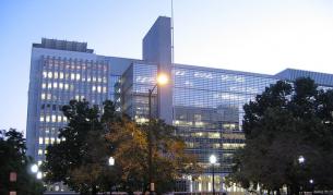 Световната банка: Най-новите страни членки на ЕС, с изключение на България, Румъния, Литва, Латвия и Естония, са се завърнали към икономическия растеж за пръв път от 2008 г.