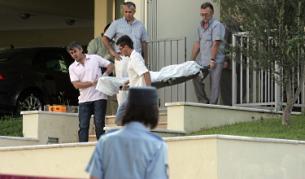 Убитият Гиолиас оглавяваше радиостанцията "Тема ФМ" и пишеше в популярния новинарски блог Троктико, който често се занимава със скандали.