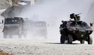 Терористите от ПКК често взривяват дистанционно мини срещу патрули на армията<br />
 в бунтовните райони на Югоизточна Турция