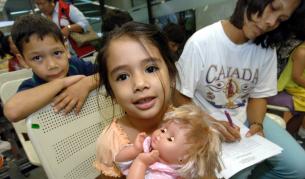 Израел депортира стотици нееврейски деца