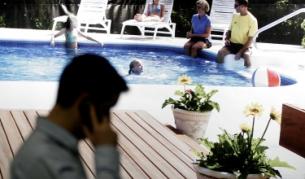 Ирландци ще съдят журналисти, подвели ги да купуват у нас